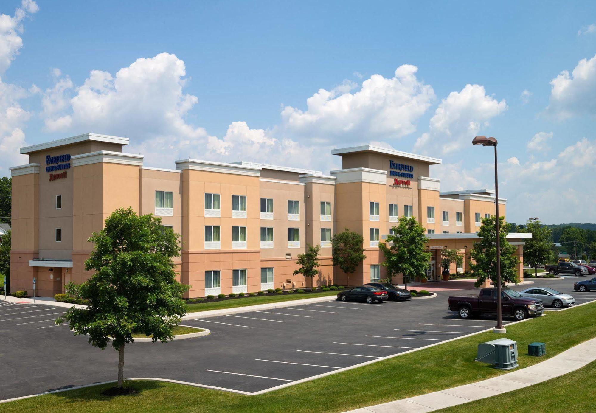 Fairfield Inn & Suites Huntingdon Raystown Lake Exterior photo